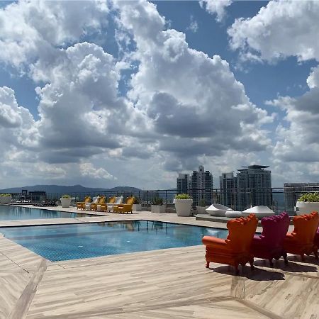 Dorsett Sri Hartamas Kl By Roam Hotel Kuala Lumpur Exterior foto